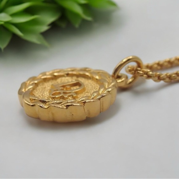 DIOR Signature Gold Necklace-16.5 in ππ₯π₯ - Picture 9 of 11